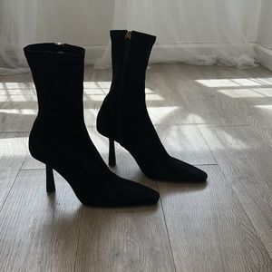 BRAND NEW Zara heeled ankle boots